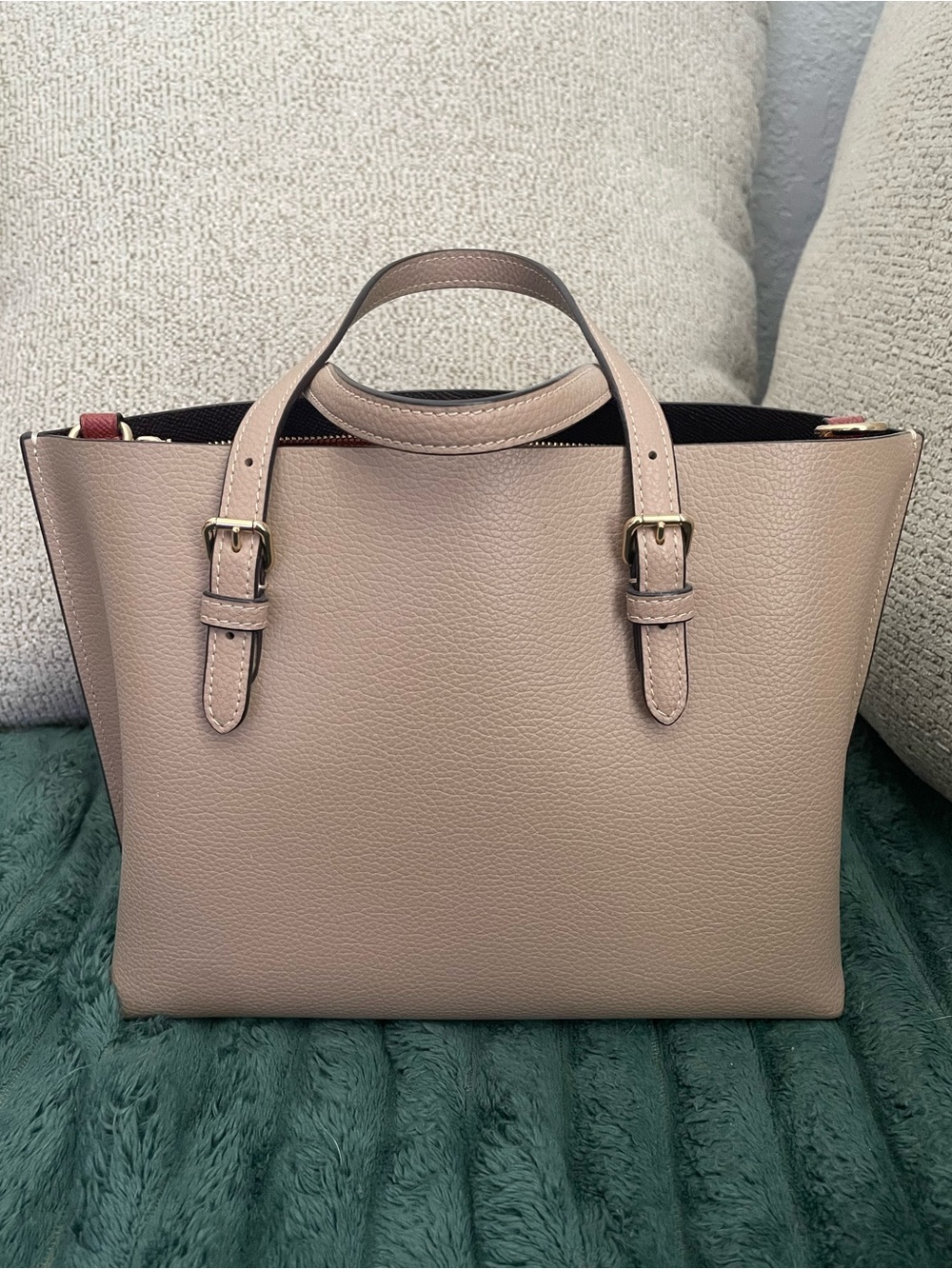 Coach Mollie 25 in Pebbled Leather Taupe - Picture 2 of 9